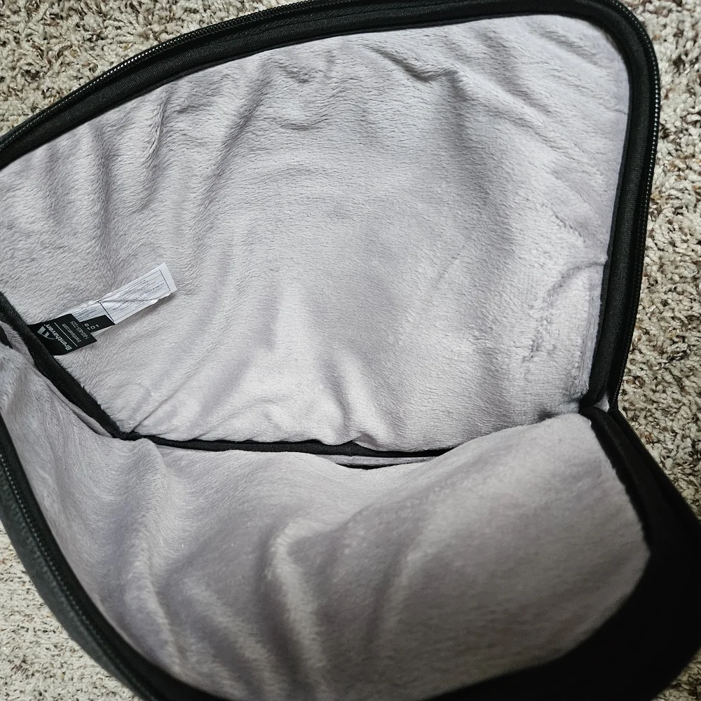 Sleek Black Neoprene Tablet Sleeve with Diagonal Zipper